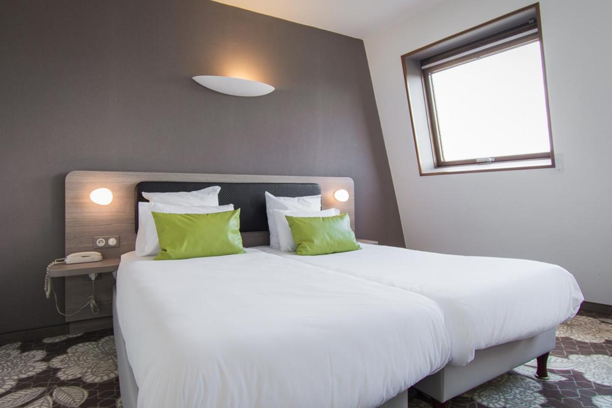 Hotel Restaurant Vaillant Proche Europapark Rulantica セレスタ エクステリア 写真